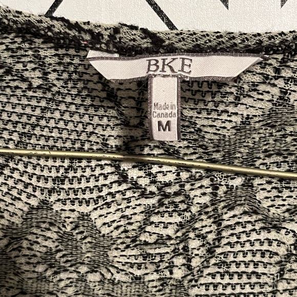 BKE Top Burnout Knit Stretch Top - Picture 5 of 9